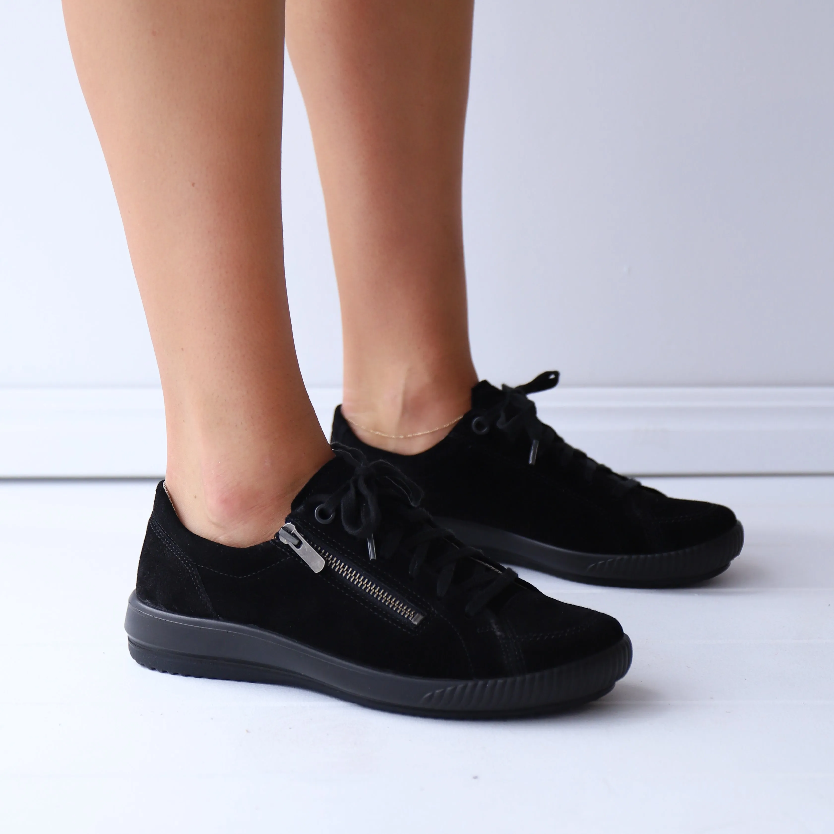 162 Black Suede