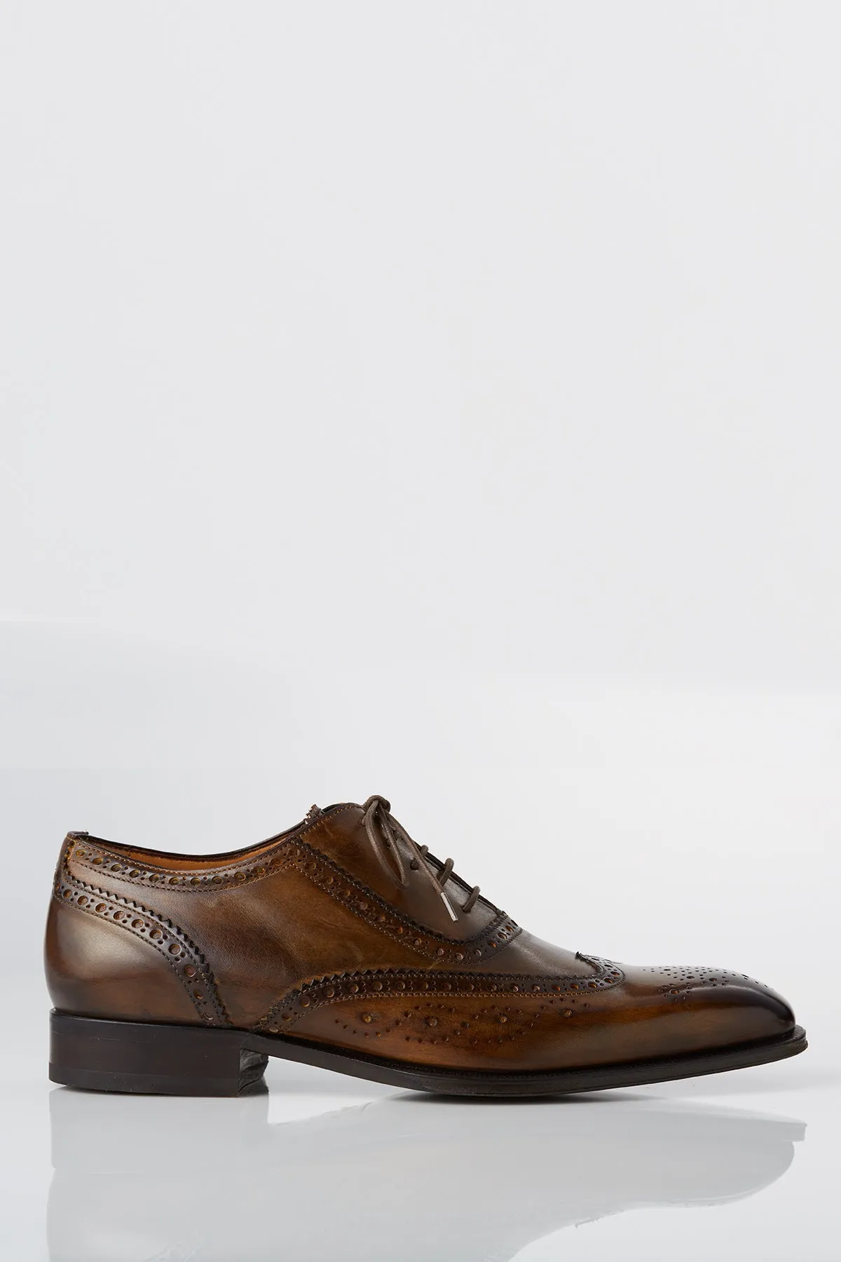 David August Leather Wingtip Brogue Shoes in Light Brown