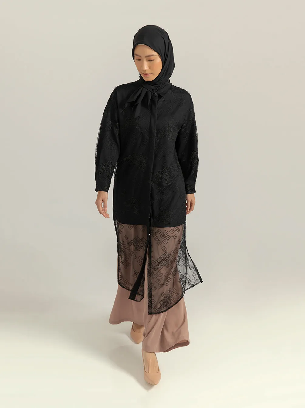 LIVY LACE TUNIC BLACK