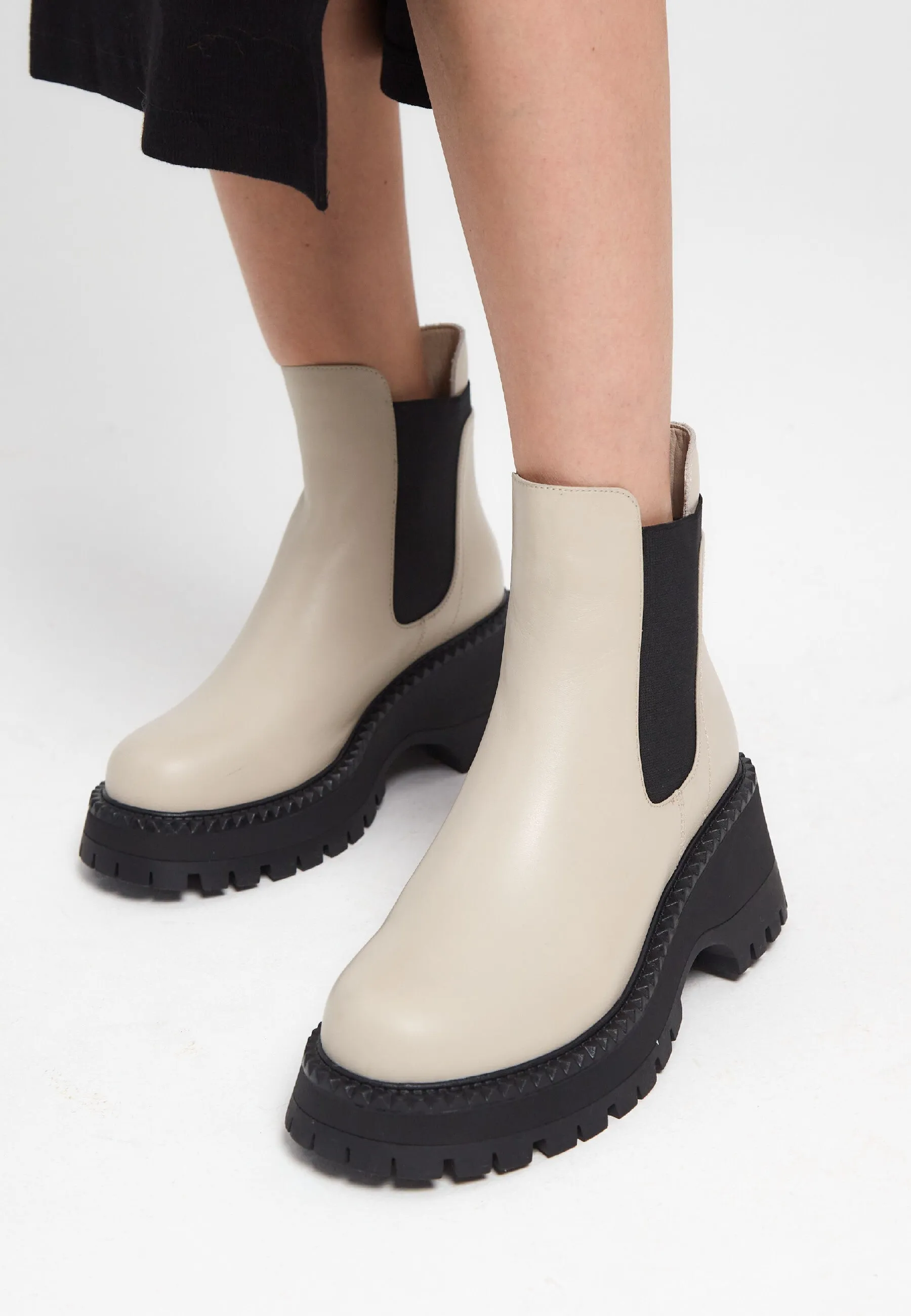 Platform Chunky Chelsea Boots - Beige