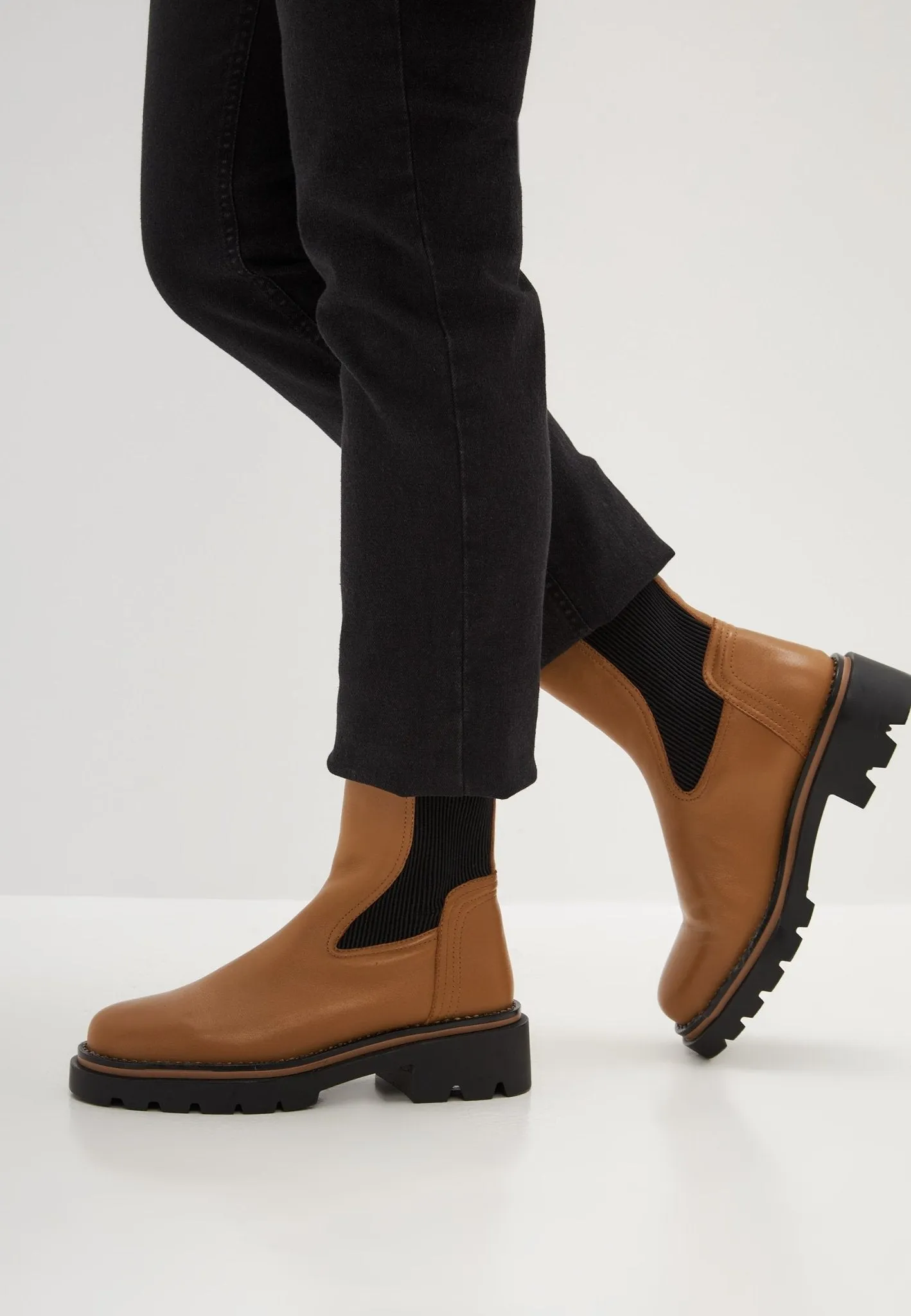 Platform Classic Ankle Boots - Brown